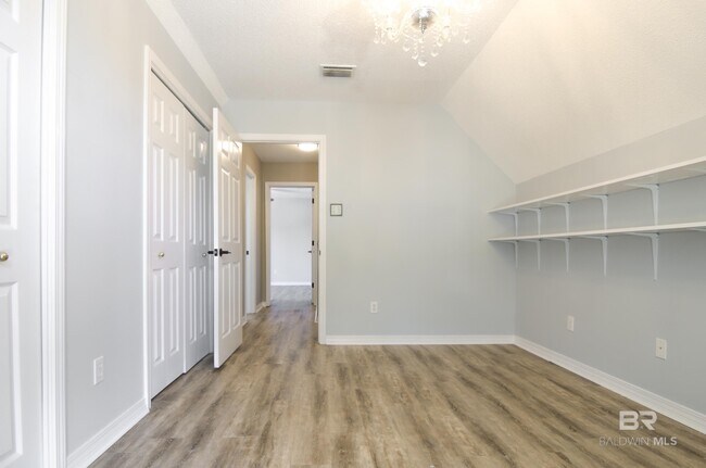 Building Photo - 7943 Audubon Dr