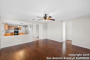 Building Photo - 342 Fontana Albero