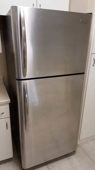 Refrigerator with Ice Maker - 1910 E Palm Ave