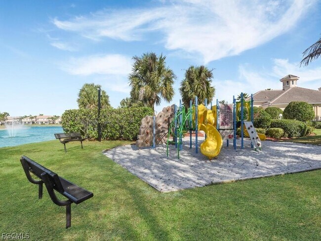 Building Photo - 8667 Athena Ct