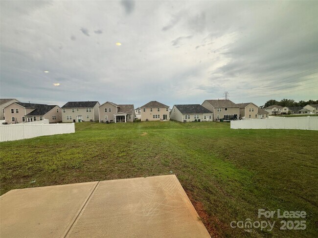 Building Photo - 3147 Cheyney Park Dr