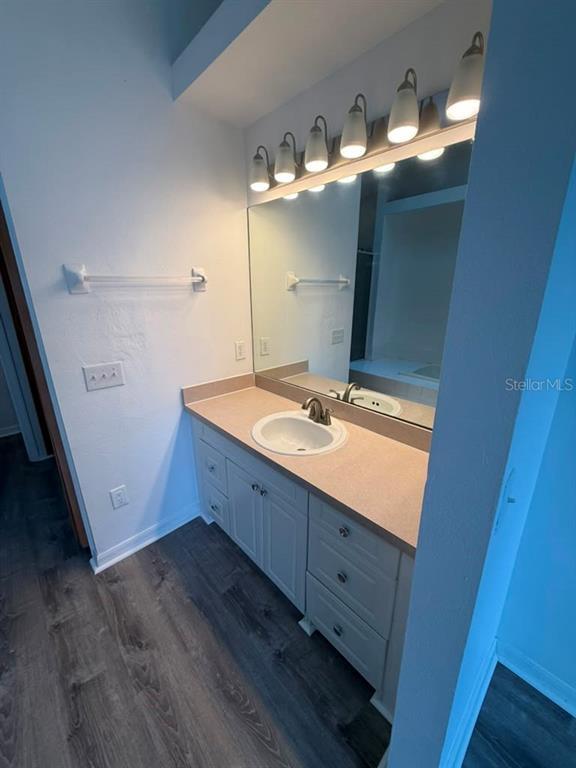 Building Photo - 833 Caribbean Dr