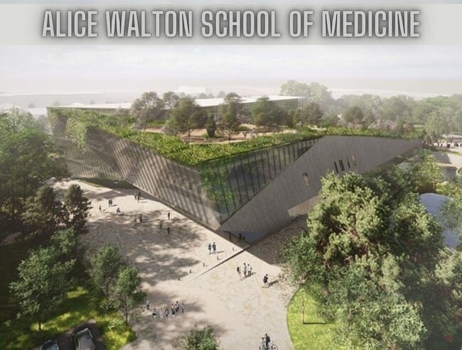 Building Photo - 812 NE Hts Ln