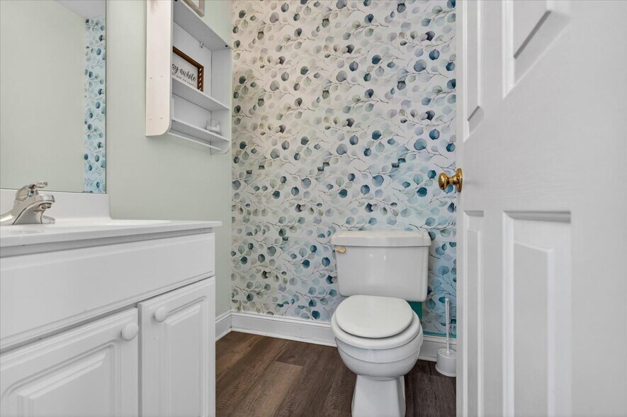 Building Photo - 5124 Rosemede Dr