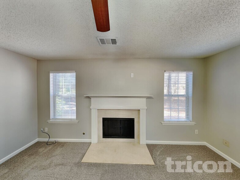 Building Photo - 135 Williams Bluff