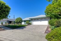 Building Photo - 344 Rancho Vista Pl
