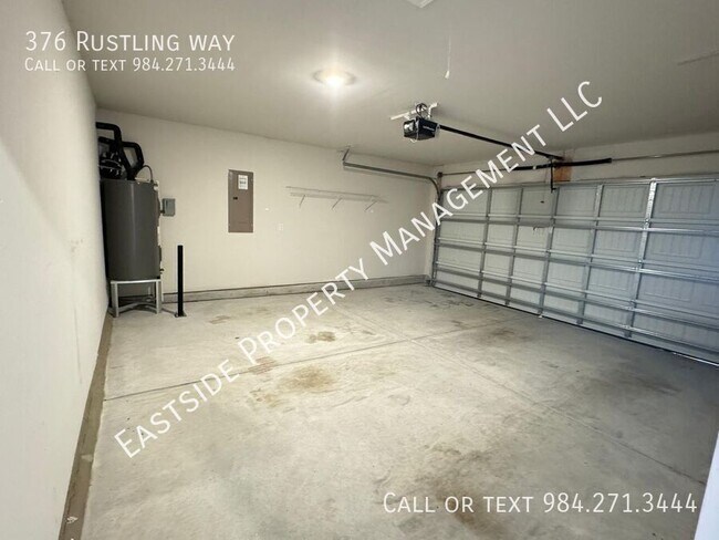 Building Photo - 376 Rustling Way