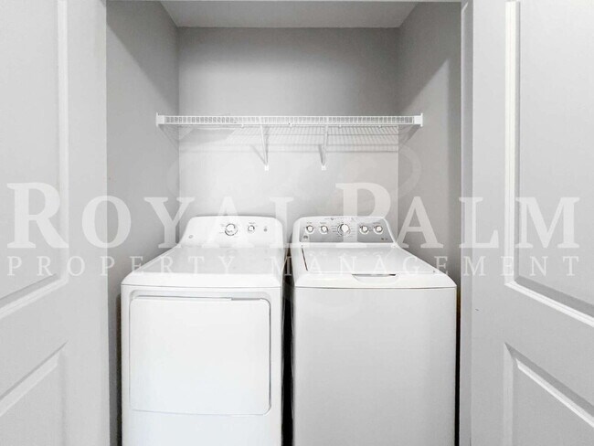 Building Photo - 4BR/2BA in Vistanna Villas – Gated Community, Pool, Lawn Care Included | Apply by 12/15 for $500 ...