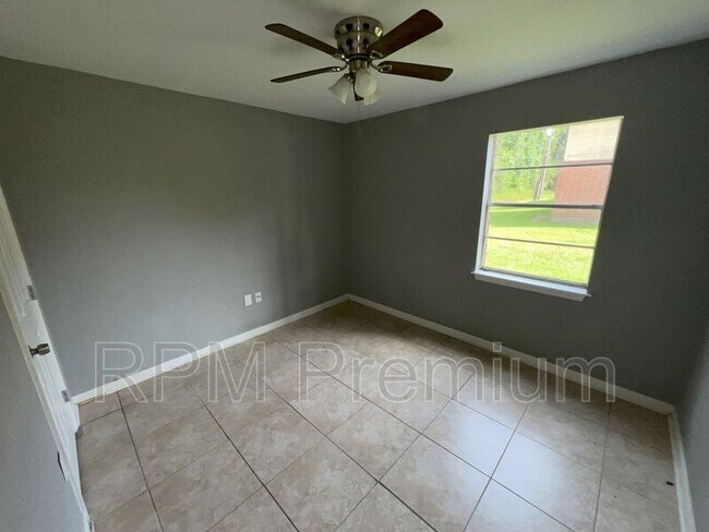 Building Photo - 5159 Baker Blvd