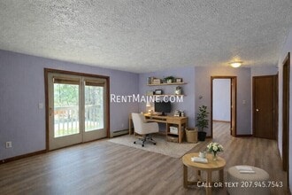 Building Photo - 10 Hartley St