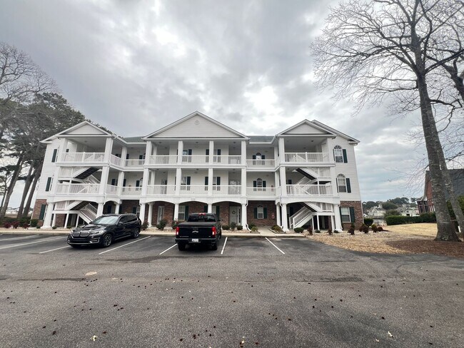 Building Photo - Overlooking the Intracoastal Waterway! Three-Bedroom Condo at The Moorings at Eastport!