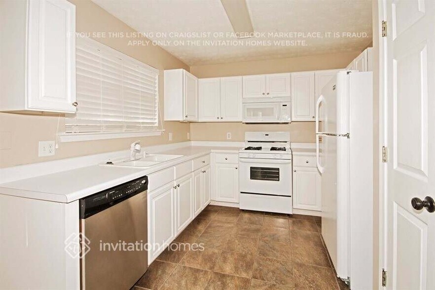 Building Photo - 4251 Brighton Way NW