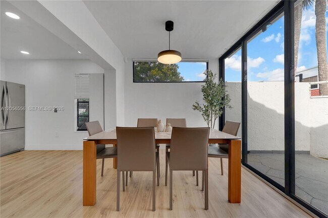 Building Photo - 20903 Leeward Ct
