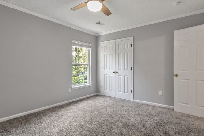 Building Photo - 3006 Kinswood Ln