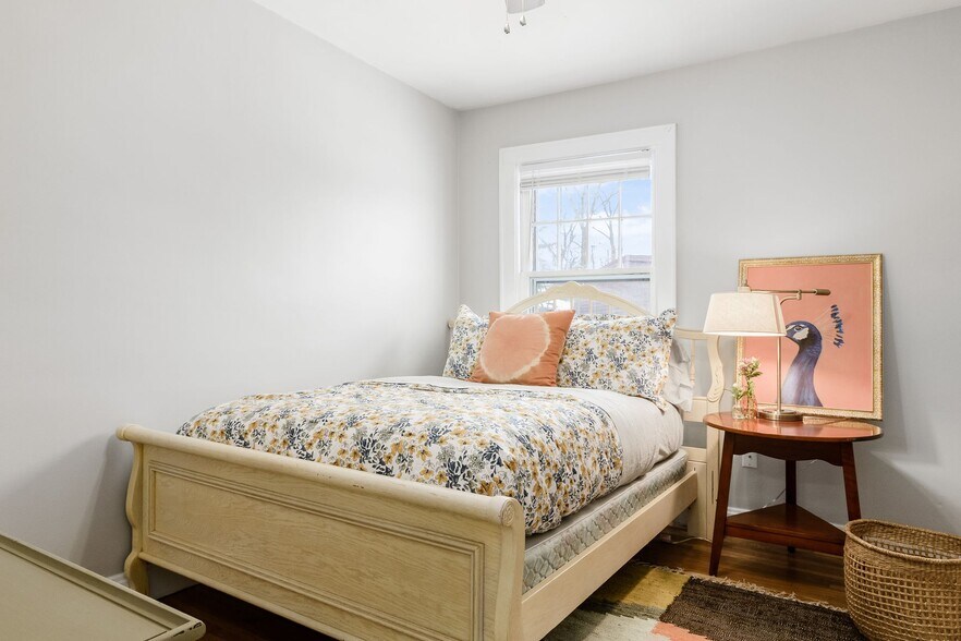 Building Photo - 995 Palmer Rd