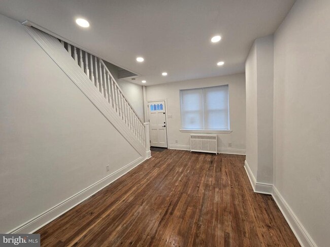 Building Photo - 4444 Fleming St