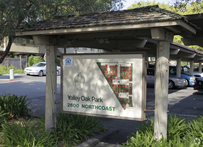 Building Photo - Valley Oak Park Apartments