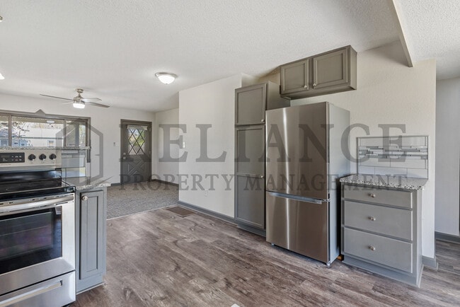 Building Photo - 125 Grover Ave