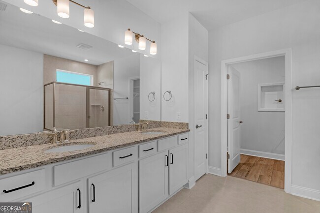 Building Photo - 267 Dendron Dr