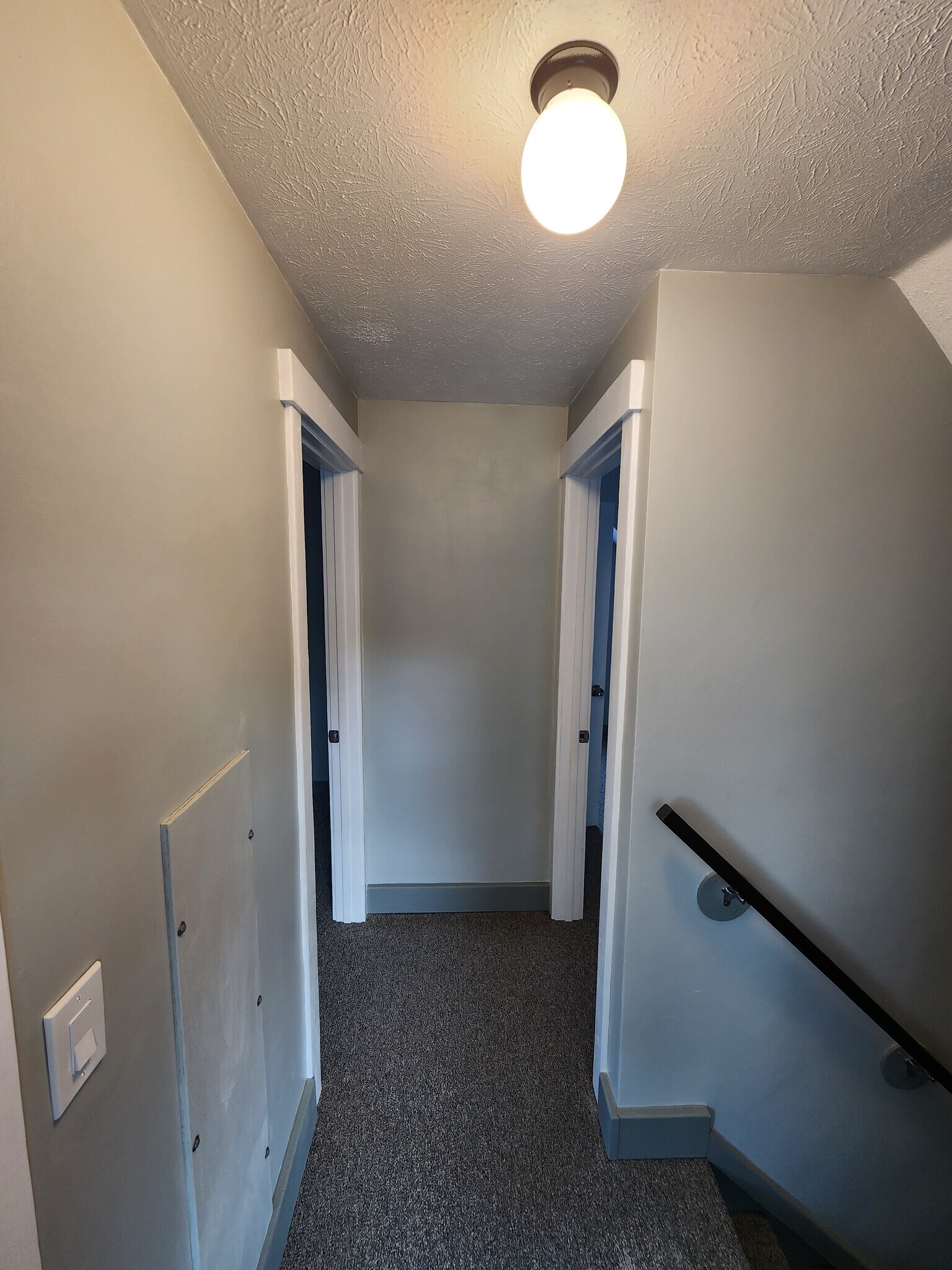 Hallway - 1815 N Goodman St