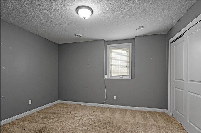 Building Photo - 11274 Whitewater Dr