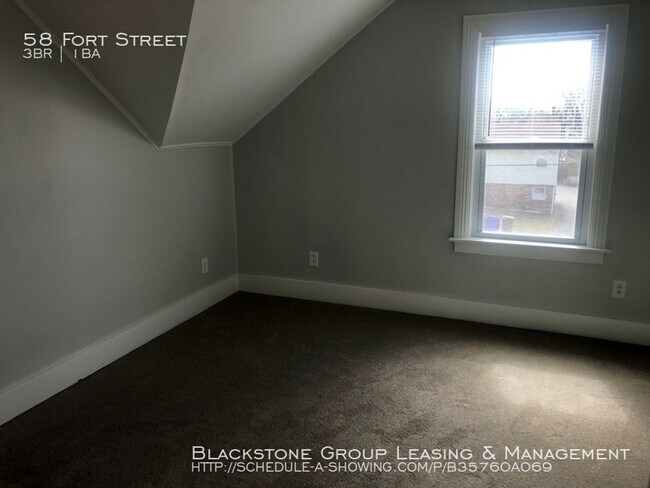 Building Photo - 58 Fort St