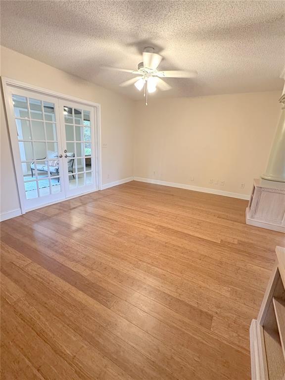 Building Photo - 229 Mark Twain Ln