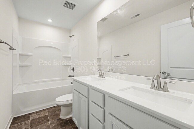 Building Photo - 11144 Comiskey Ln