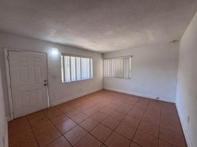 Building Photo - 5900 SW 26th St