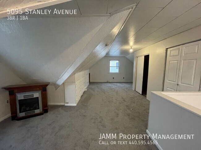 Building Photo - Maple Heights: SINGLE FAMILY 3-Bedroom