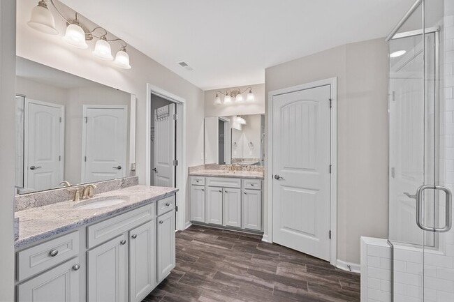 Building Photo - 460 Young Landing Ct