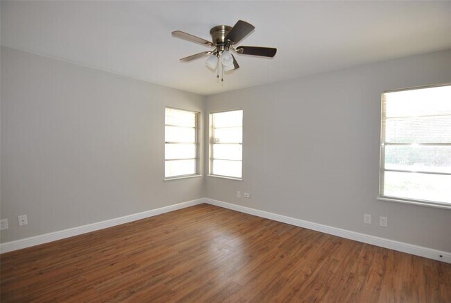 Building Photo - 3519 Latma Dr