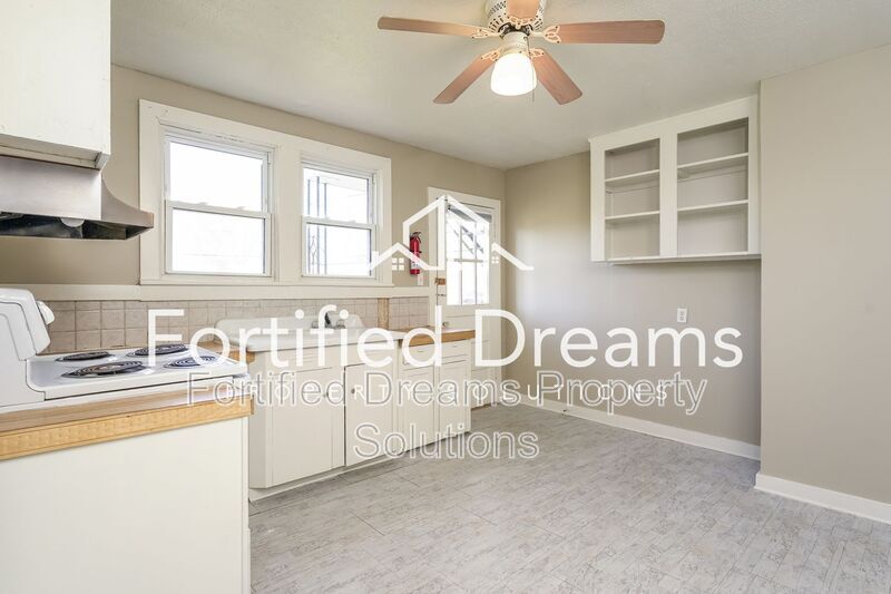 Building Photo - 201 Church St