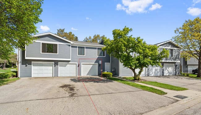 Building Photo - 452 Harrison Ct