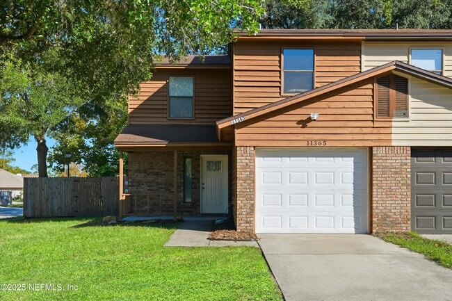 Primary Photo - 11365 Tanager Dr S