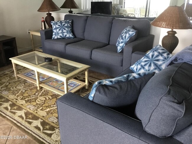 Building Photo - 1571 S Atlantic Ave