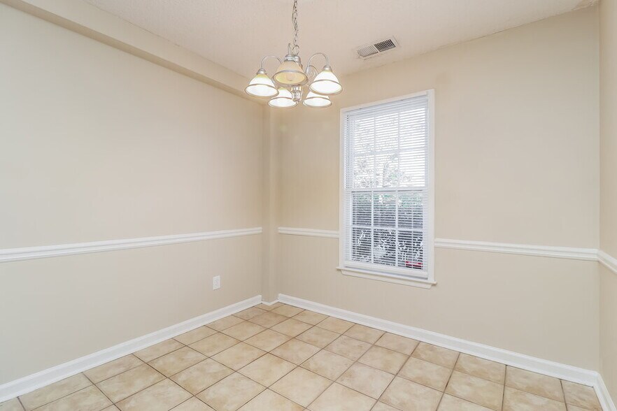 Building Photo - 796 Indian Lake Dr