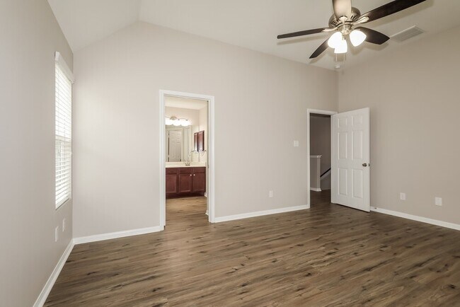 Building Photo - 9943 Chimney Swift Ln