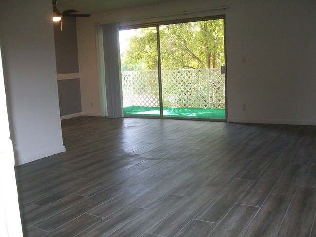 Building Photo - 2445 E Del Mar Blvd