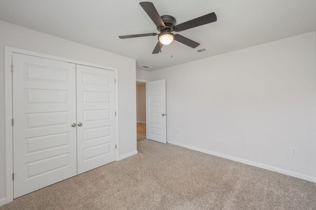 Building Photo - AVAILABLE NOW | BEAUTIFUL 5 BEDROOM, 3 BATH HOME IN MILTON WITH LARGE BACK YARD