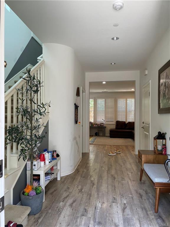 Building Photo - 31 Larkfield