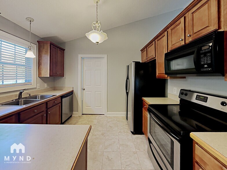 Building Photo - 456 Reeder Branch Dr