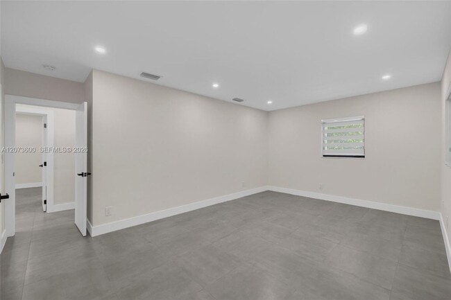 Building Photo - 345 Sarto Ave