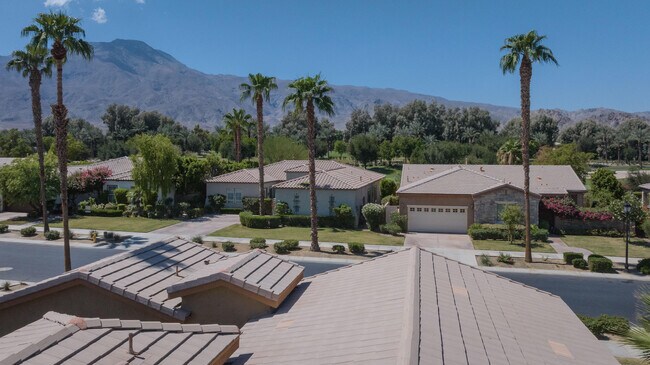 Building Photo - 60440 Juniper Ln