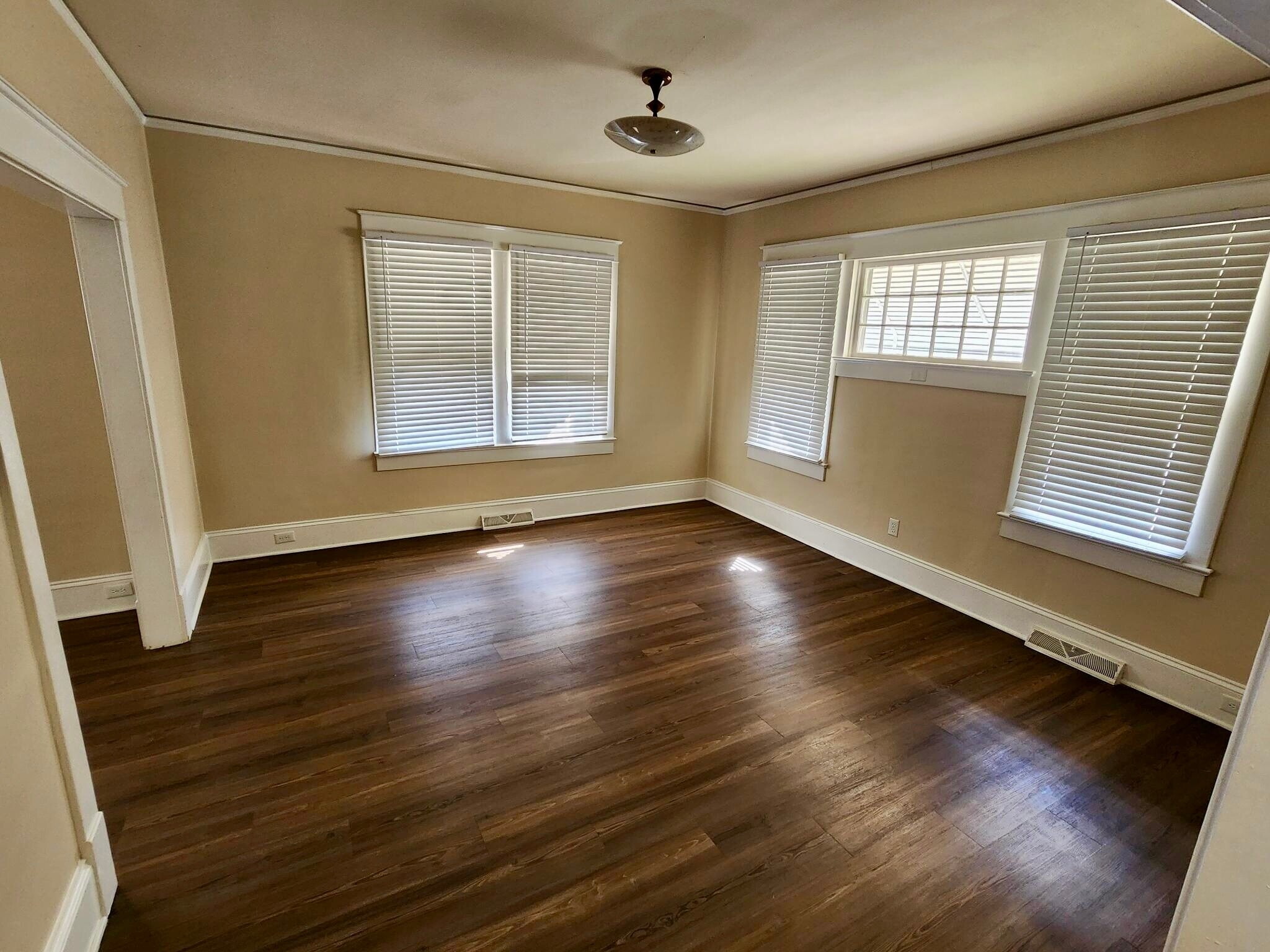 Dining Room or bonus room - 1628 S Main St