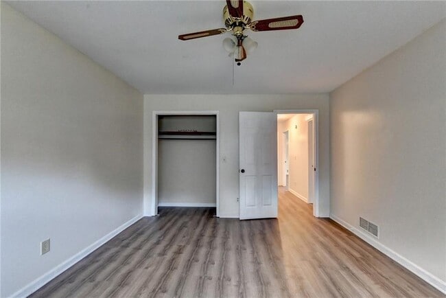Building Photo - 268 Allen Ct SW