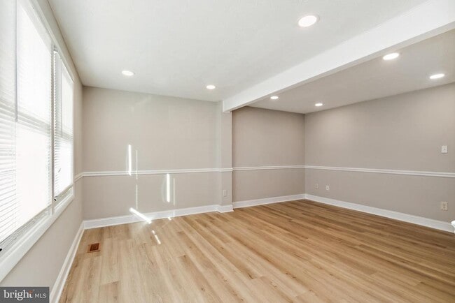 Building Photo - 3380 Longbow Ct