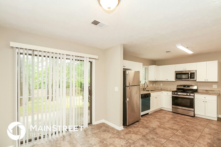 Building Photo - 8170 Winewood Ct