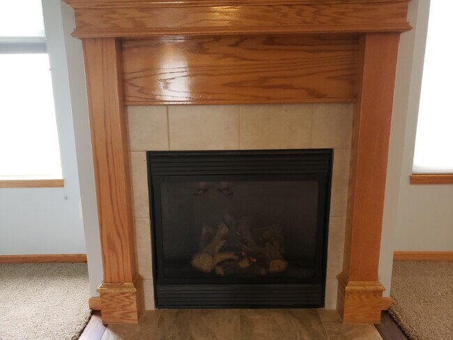 Building Photo - 2022 S Webb Rd