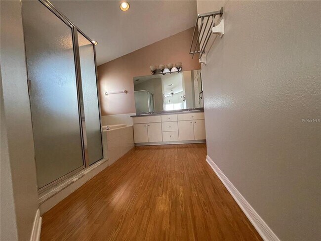 Building Photo - 10205 Quails Landing Ave